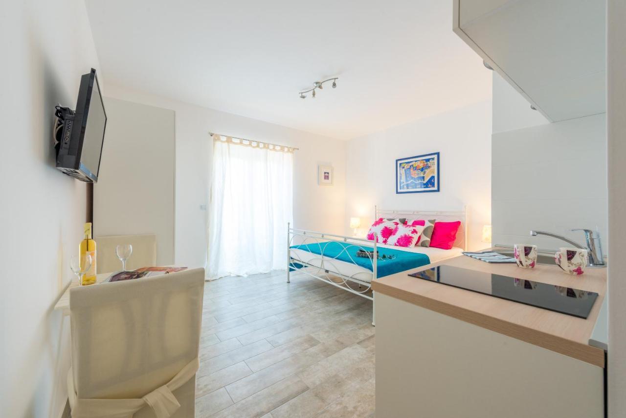 Mihaela & Brigita Bayview Studio Apartments ドゥブロブニク エクステリア 写真